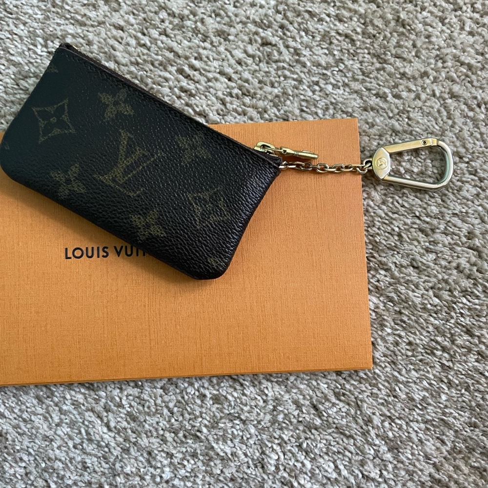 ❌SOLD❌ Louis Vuitton Key Pouch (po cles bag)